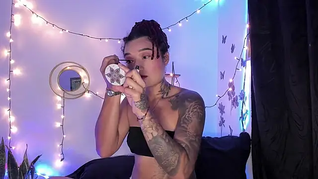 Eva Lee  online show from 02/13/25, 04:11