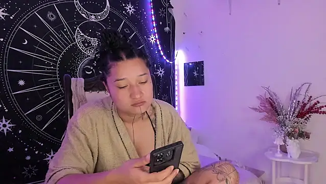 Eva Lee  online show from 02/21/26, 08:37