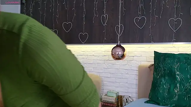 CindeFucknRella online show from 03/21/25, 05:11