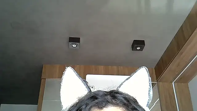 Skinny-Kitten online show from 10/17/25, 06:10