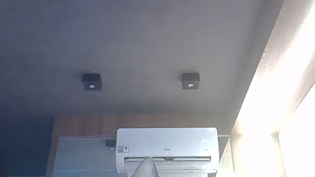 Skinny-Kitten online show from 12/22/25, 07:33