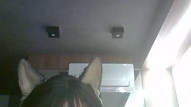 Skinny-Kitten online show from 07/04/26, 06:03