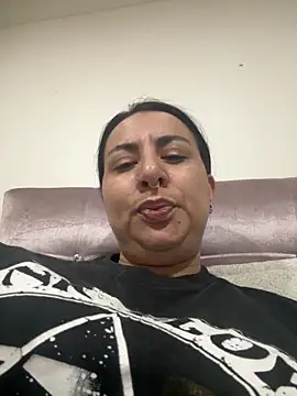 Abril Luv online show from 01/19/26, 01:20