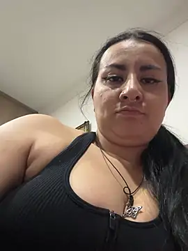 Abril Luv online show from 02/05/26, 01:32