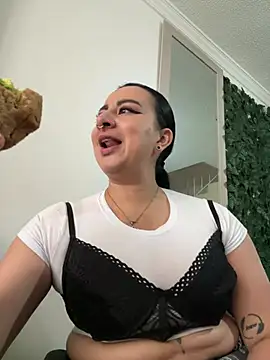 Abril Luv online show from 03/06/26, 12:56