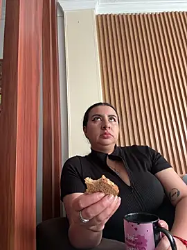 Abril Luv online show from 04/01/26, 01:01