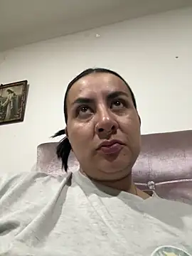 Abril Luv online show from 04/03/26, 01:47