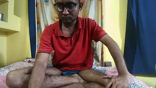 Snapshot of Cute_boy2000 chatting on 12/19/24, 12:01 Cute boy2000 online show from 12/19/24, 12:01