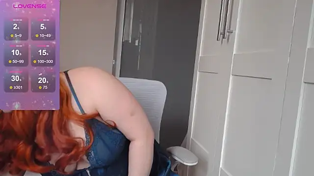 Snapshot of FluffyRainbowKity chatting on 10/31/25, 11:11 FluffyRainbowKity online show from 10/31/25, 11:11