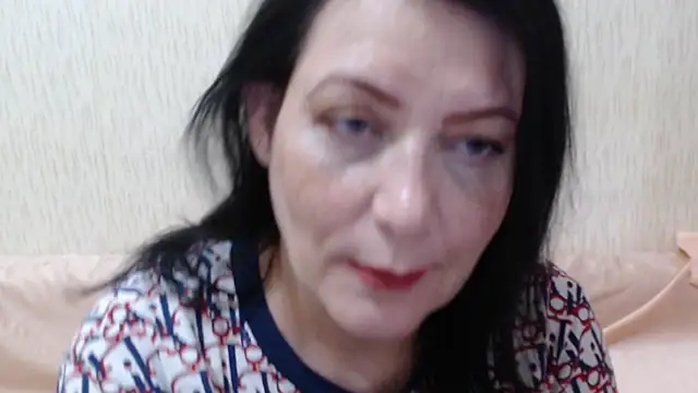 Snapshot of Mirabelle_Sweet chatting on 11/28/25, 10:07 Mirabelle Sweet online show from 11/28/25, 10:07