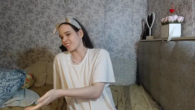 Nicole-Petite online show from 01/26/25, 04:20