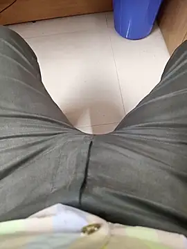 adicma123 online show from 10/22/25, 07:08