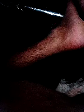 adicma123 online show from 10/31/25, 09:49