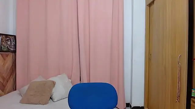 Snapshot of nickyCollins chatting on 02/08/26, 07:45 nickyCollins online show from 02/08/26, 07:45