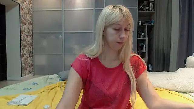 KyliePag online show from 12/14/25, 07:14