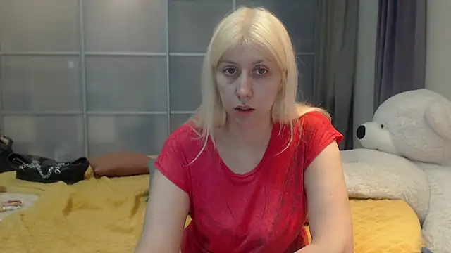 KyliePag online show from 04/17/26, 10:07