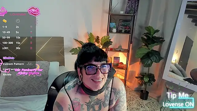 VampGirl1 online show from 04/30/26, 08:48