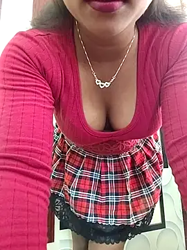 ANGE-MOU online show from 02/18/26, 03:24