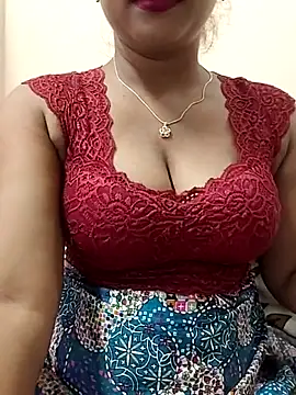 Snapshot of ANGE-MOU chatting on 05/16/26, 03:47 ANGE-MOU online show from 05/16/26, 03:47