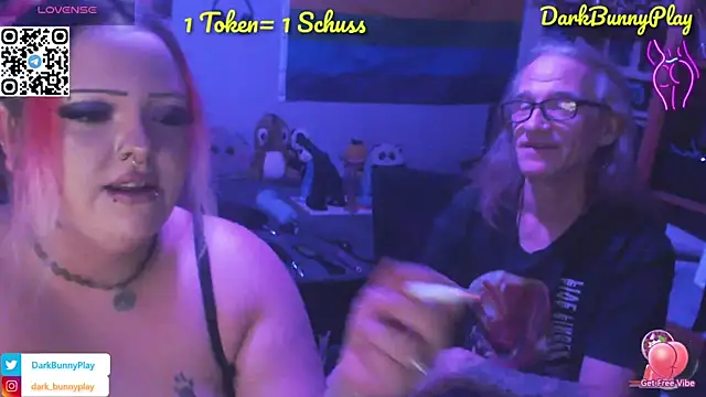 Snapshot of DarkBunnyPlay chatting on 09/27/25, 06:57 DarkBunnyPlay online show from 09/27/25, 06:57