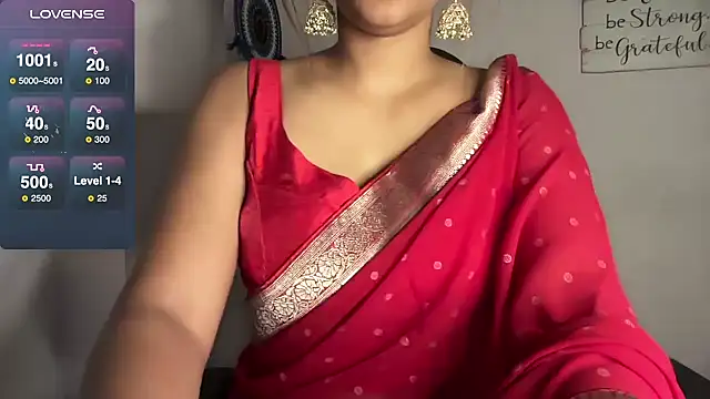 Queen Sakhi online show from 12/25/24, 04:43