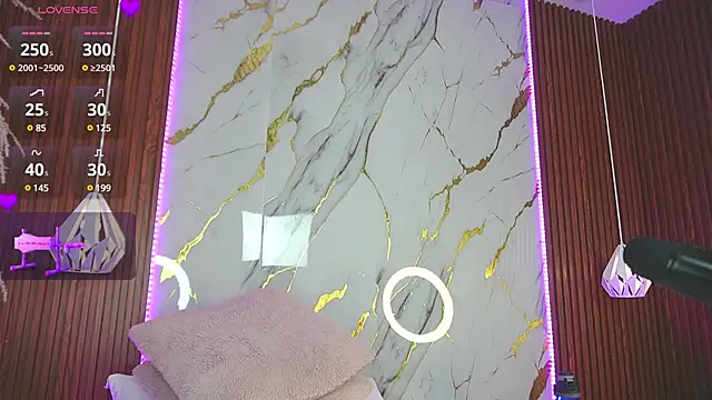 haylie  online show from 01/13/25, 05:23