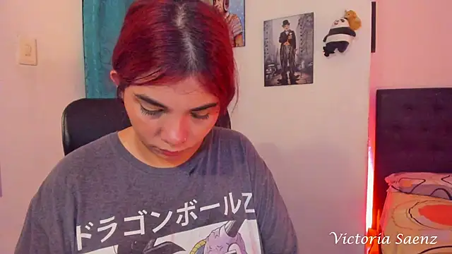 victoriaasaenz  online show from 01/05/25, 03:53