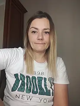 KrissSexi online show from 11/07/25, 11:21