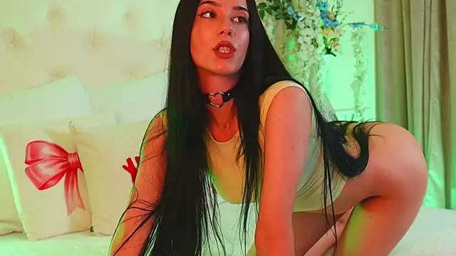 AmeliaJune online show from 04/30/26, 09:41