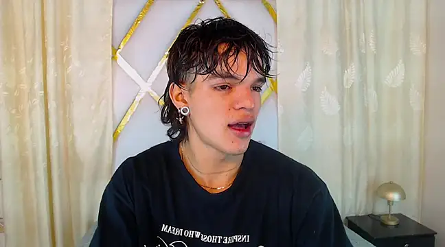 AlbertBernal69 online show from 02/11/25, 02:57