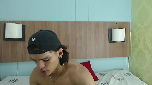 AlbertBernal69 online show from 03/05/25, 05:29