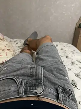 mihaixxx1 online show from 10/23/25, 04:06