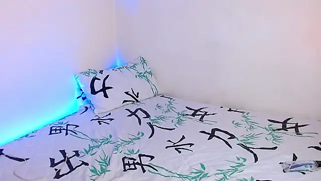 Mehottie29 online show from 09/29/25, 04:06