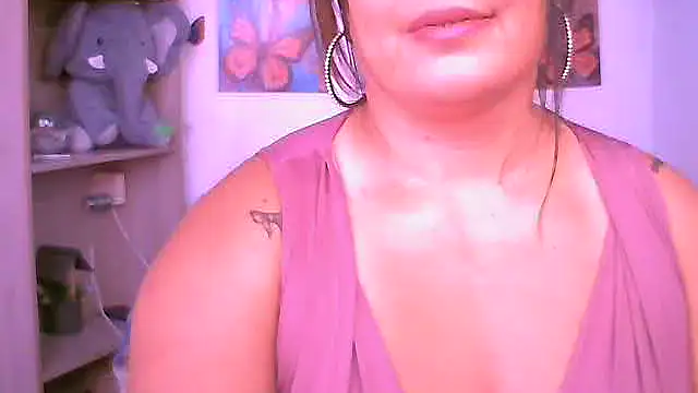 Snapshot of ChiaraFioree chatting on 05/04/26, 06:59 ChiaraFioree online show from 05/04/26, 06:59