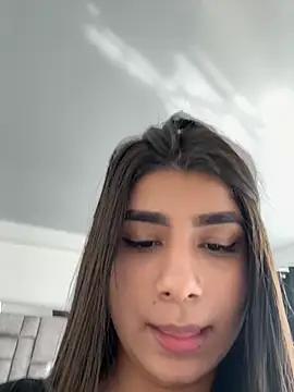 ZiaCalifa online show from 10/19/25, 08:09