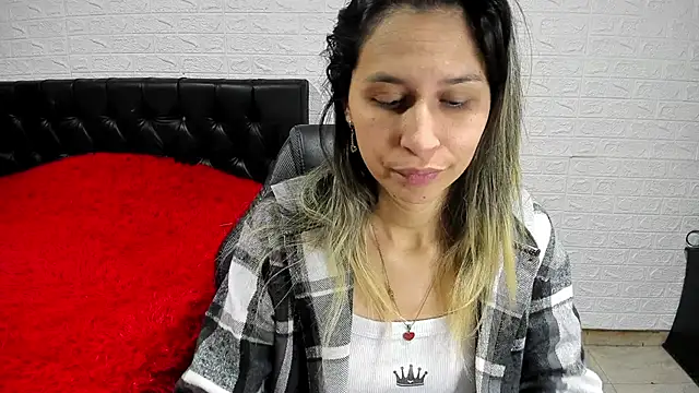 lauren ashlee online show from 12/02/24, 03:14