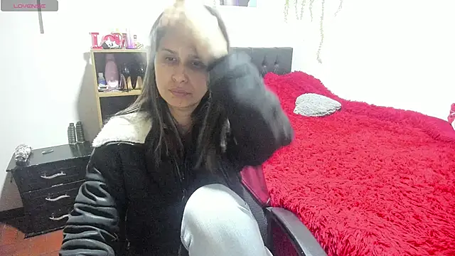 lauren ashlee online show from 12/01/25, 12:15