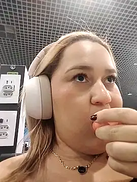 MinaBoss online show from 09/12/25, 01:17