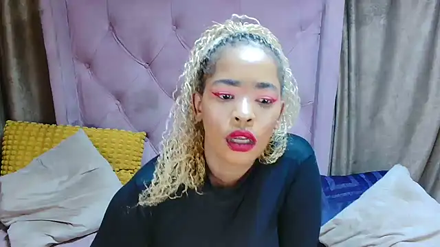 AFRICANGODDESSXXX online show from 10/25/25, 01:13