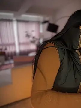 Insane Issa online show from 12/06/24, 07:56