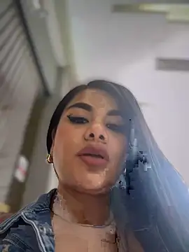 Insane Issa online show from 02/12/25, 04:33