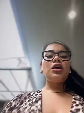 Insane Issa online show from 02/28/25, 06:52