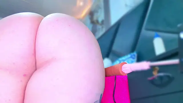 NathaxaLeans online show from 12/22/25, 11:51