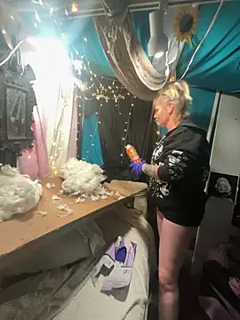 SummerBlueMoon online show from 03/04/26, 03:34