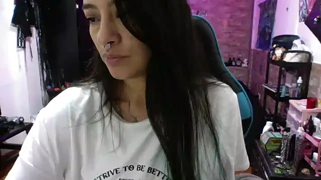 AngelaQueen  online show from 11/03/25, 06:42