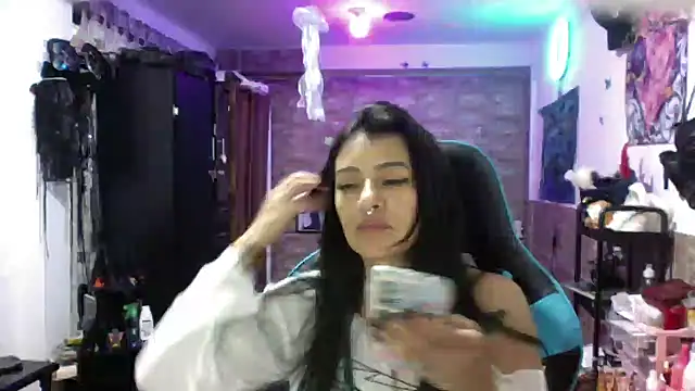 AngelaQueen  online show from 12/03/25, 07:34