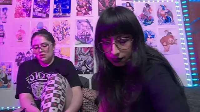 snowblack  online show from 01/02/25, 01:30