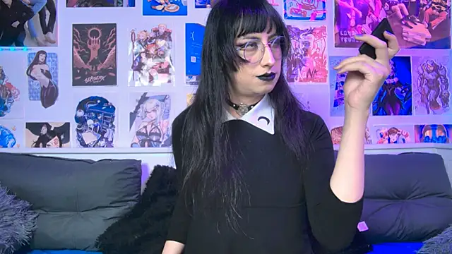 snowblack  online show from 10/01/25, 02:34