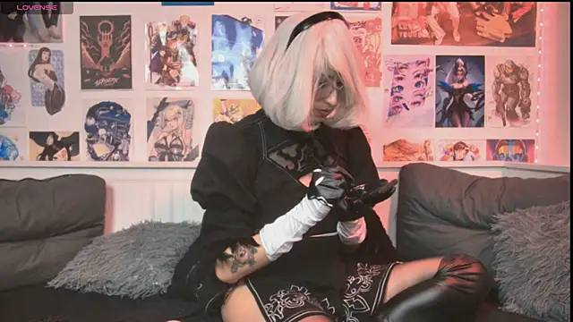 snowblack  online show from 01/17/26, 05:05