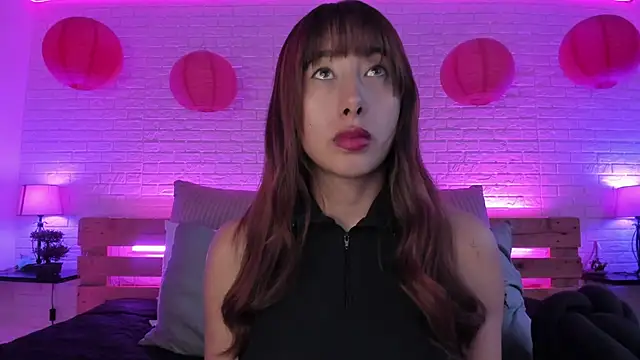 Snapshot of lena_banks chatting on 01/28/25, 08:47 lena banks online show from 01/28/25, 08:47